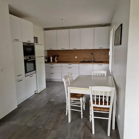 Maison Neuve Proche Versailles Et Paris Сasa de vacaciones Morainvilliers