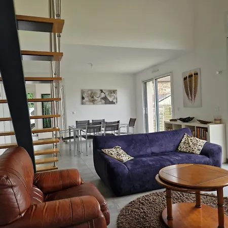 Maison Neuve Proche Versailles Et Paris Сasa de vacaciones